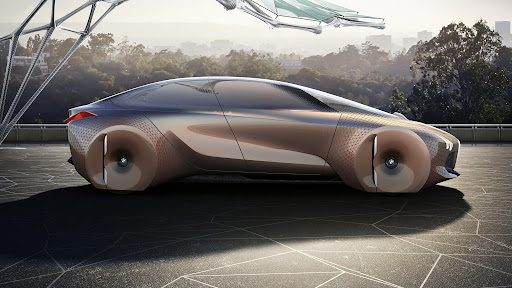 The Future of Hybrid Cars: Bridging Technology, Markets, and Mobility