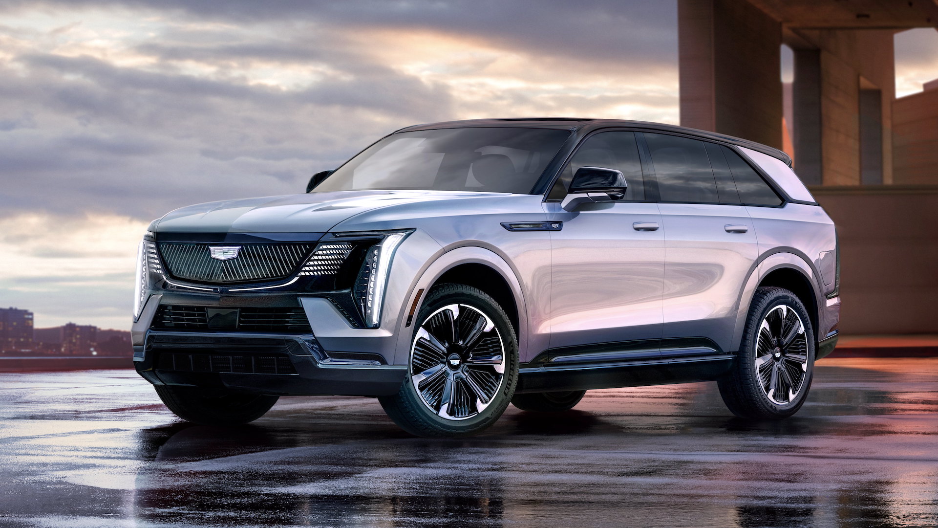 Premium Interiors Meet Technology in Today's Luxury SUVs